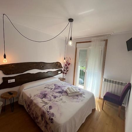 Hotel Entrecaminos Pedrouzo Zewnętrze zdjęcie
